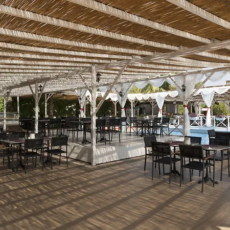 Resort Delphin Palace 5*