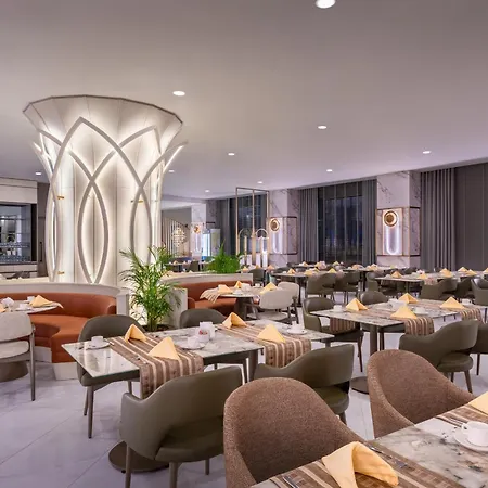Delphin Palace