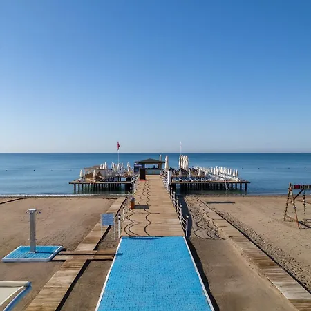 Delphin Palace Semesteranläggning (resort)