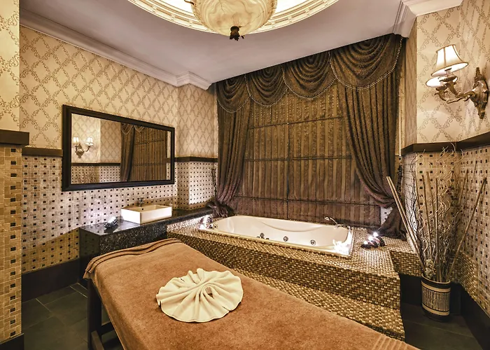 Delphin Palace