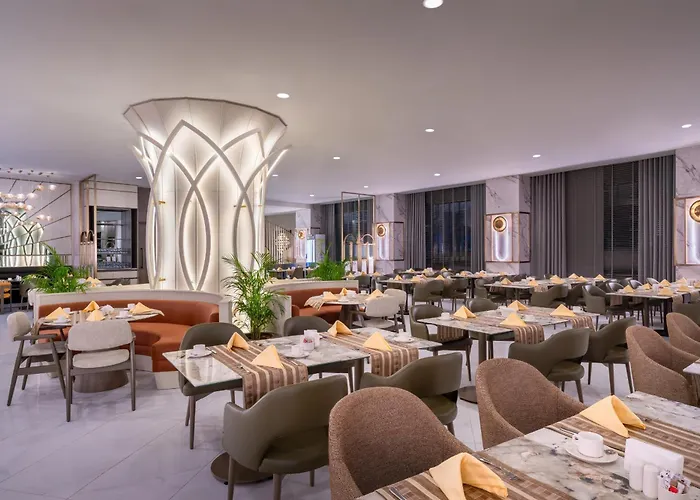 Delphin Palace