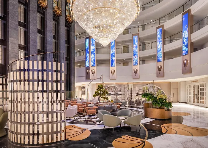 Delphin Palace Resort 5*