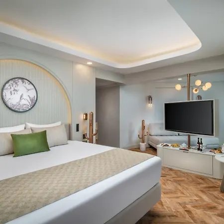 Delphin Palace 5*