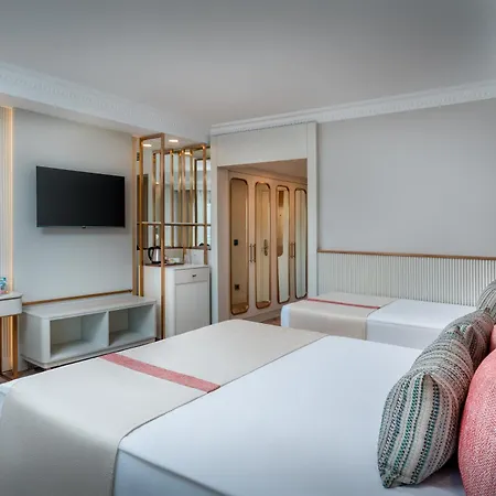 Delphin Palace Resort