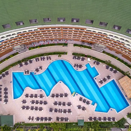 Курортный комплекс Delphin Palace
