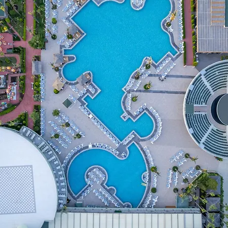 Курортный комплекс Delphin Palace