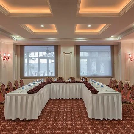 Курортный комплекс Delphin Palace