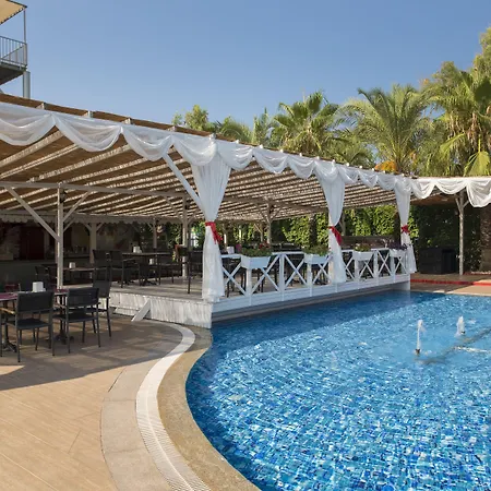 Delphin Palace 5*