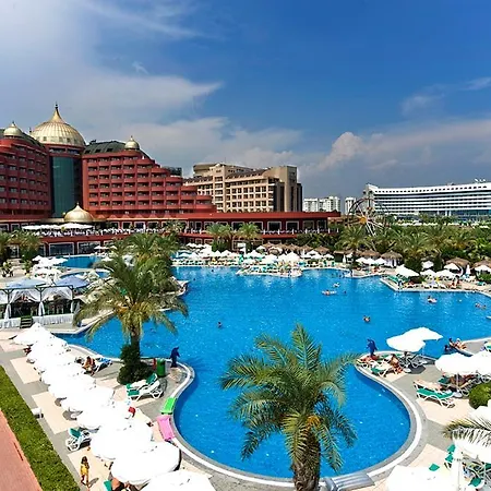 Курортный комплекс Delphin Palace